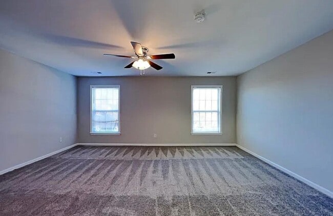 Foto del edificio - 5859 Crimson Oak Ct