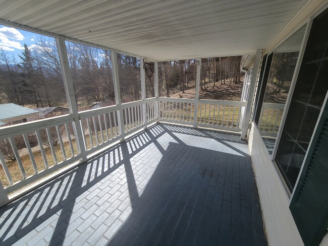 Foto del edificio - 427 4th St