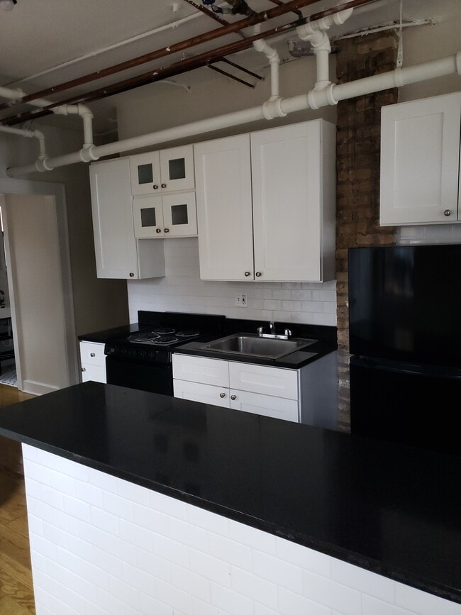 Foto del edificio - 4833 N Talman Ave