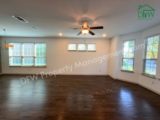 Building Photo - 3 Bed/2.5 Bath Home for Lease in Arlington – 2 Living Areas, Pool, Courts & Trails Nearby!