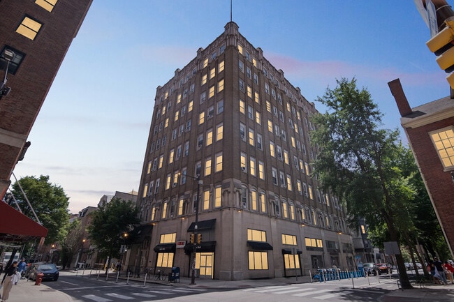 Building Photo - Spruce Tower