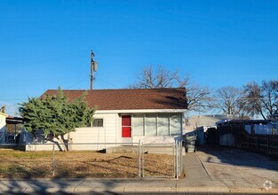 Building Photo - 616 Wright Ave