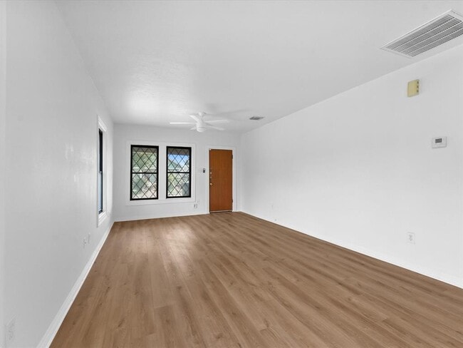 Building Photo - 6720 Avenue K