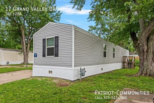 Foto del edificio - 17 Grand Valley Dr