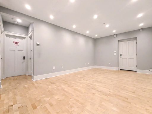 Foto del edificio - AVAILABLE NOW! Modern Capitol Hill 2 Bedroom Apartment, W/S/G Utilities Included!