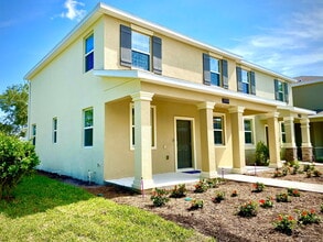 Building Photo - 2999 Aqua Virgo Loop