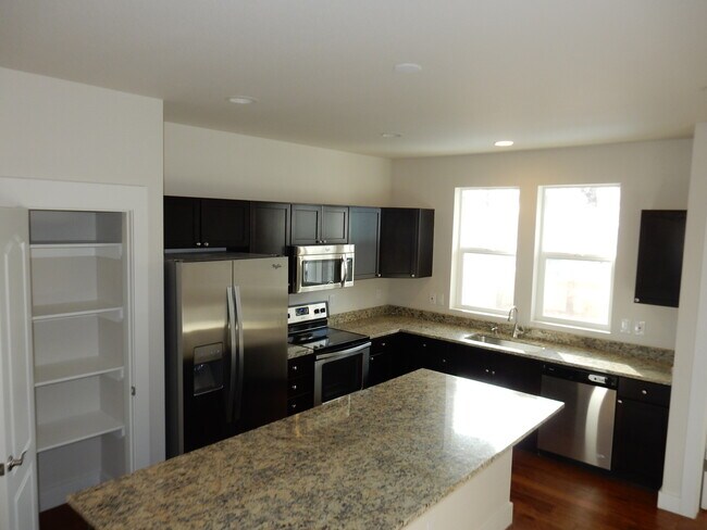 Foto del edificio - Beautiful 4B/3.5B near Old Town Lafayette