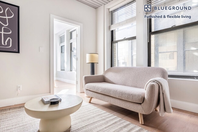 Building Photo - 44 Bromfield St