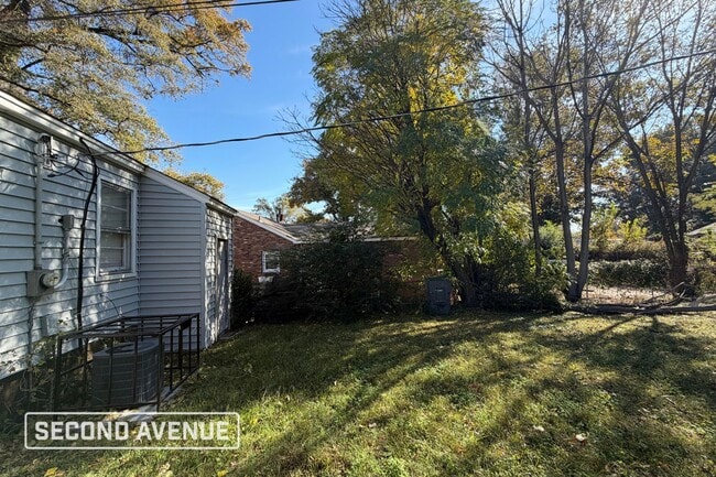 Building Photo - 2709 Henley Dr