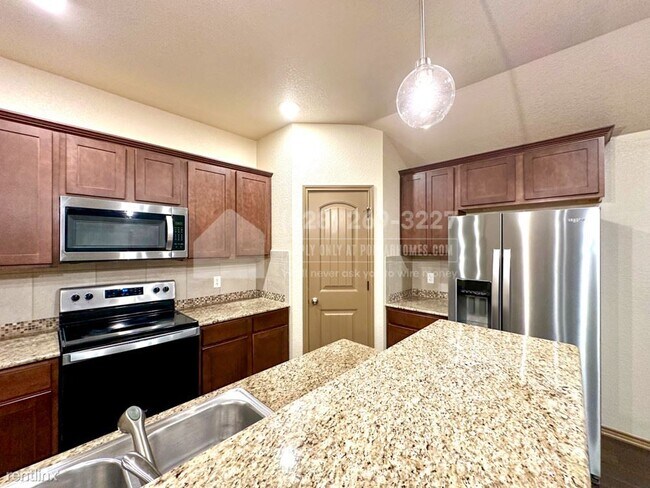 Foto del edificio - 4 br, 2 bath House - 6509 Cassidy LN -