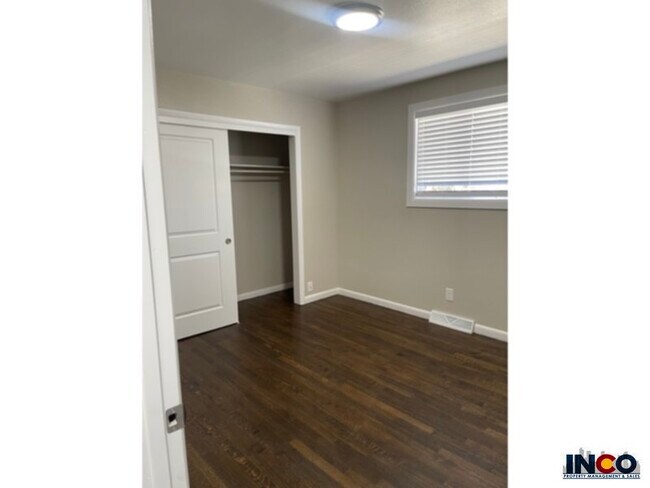 Foto del edificio - 634 W Crestline Ave