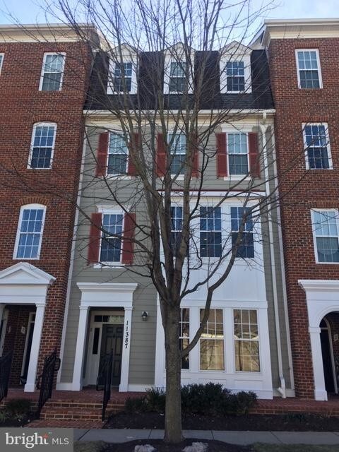 Foto del edificio - 11387 Iager Blvd
