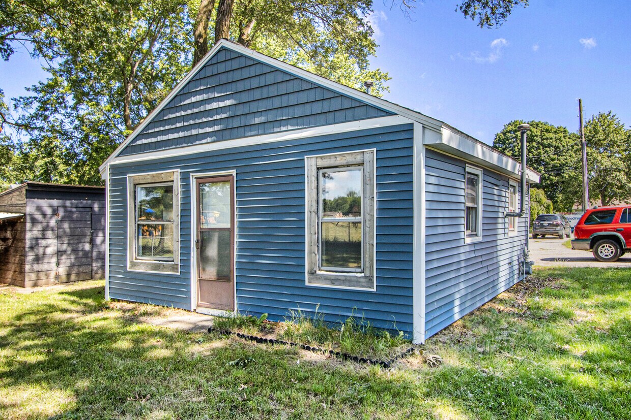 548 E Hammond St, Otsego, MI 49078 House Rental in Otsego, MI