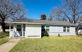 Building Photo - 4801 Stephanie Dr