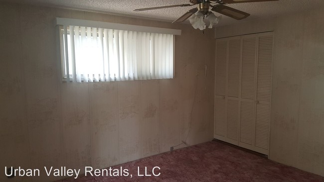 Building Photo - 3394 S Hillsdale Dr