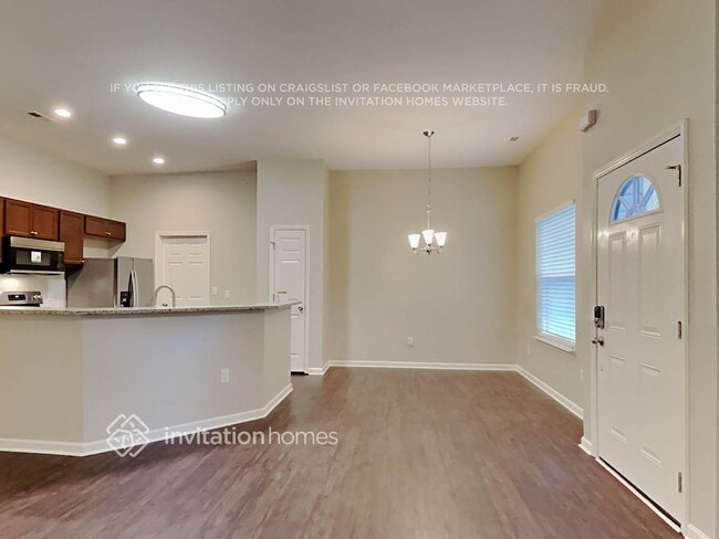 Foto del edificio - 8216 Kerrybrook Cir