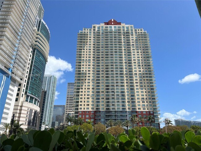 Foto del edificio - 1155 Brickell Bay Dr