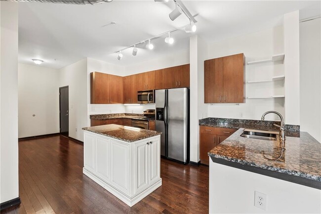 Building Photo - 5300 Peachtree Rd