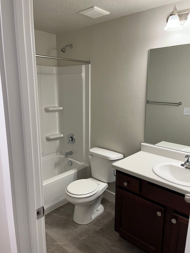 Foto del edificio - 4672 Alder Dr