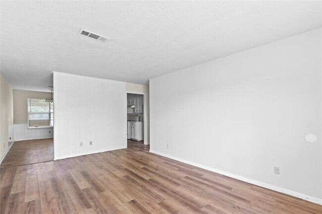 Foto del edificio - 930 Cable St