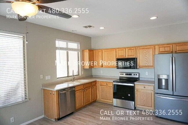 Foto del edificio - 2623 E Detroit Pl