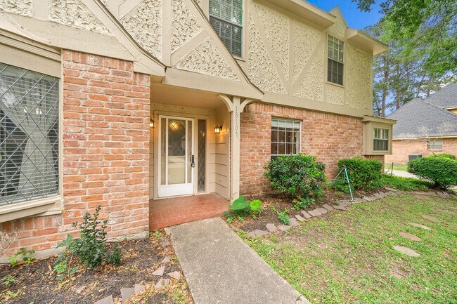 Foto del edificio - 18107 Shadow Valley Dr