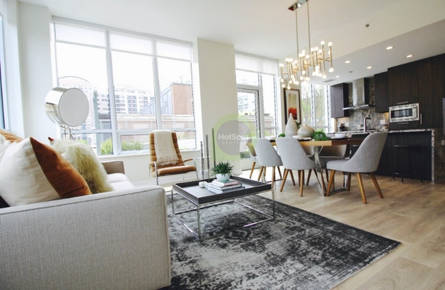 Photo - 740 N Hudson Ave Apartment