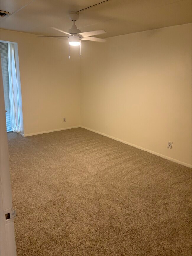 BR 2 - 2616 Redcoat Dr