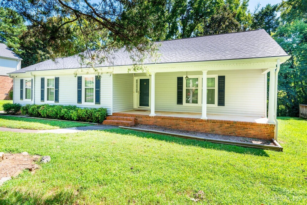 Primary Photo - 9120 Joyce Kilmer Dr