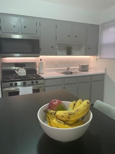 Foto del edificio - 7408 Ditmars Blvd