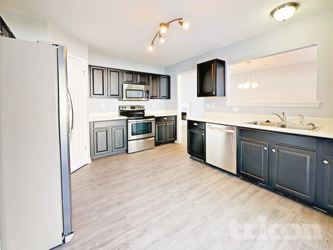 Building Photo - 1506 Kindred Cir NW