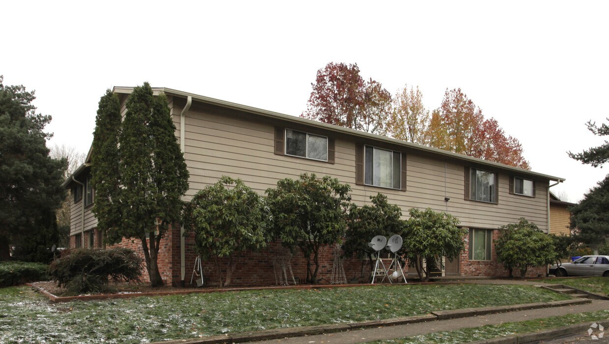 Primary Photo - 3471-3475 SW 126th Ave