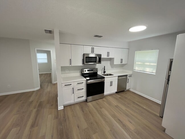 Photo - 126-132 E Harding Street Townhome