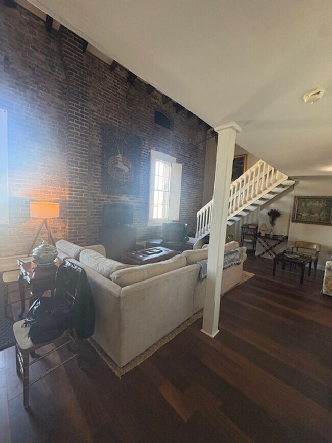 Foto del edificio - Historic Downtown Fully Furnished 2 Bedroom Condo