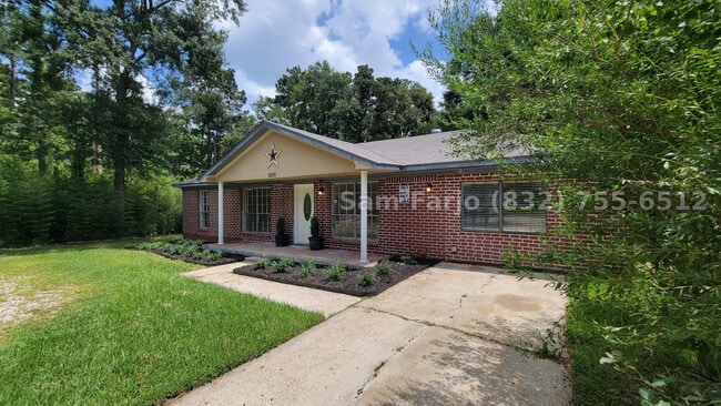 Building Photo - 2100 Hill Top Ct