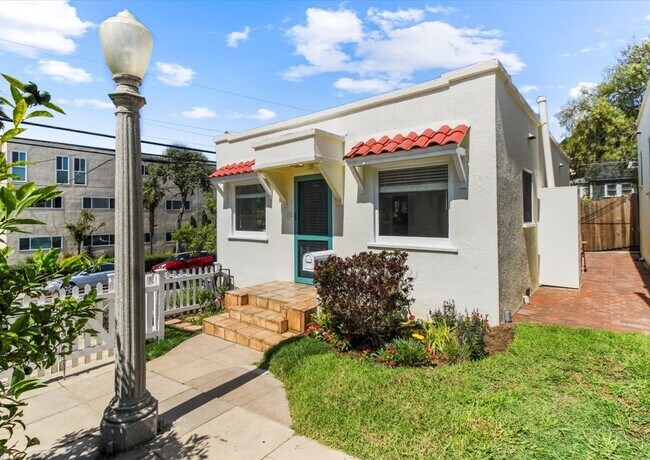 Foto del edificio - 2411 3rd St