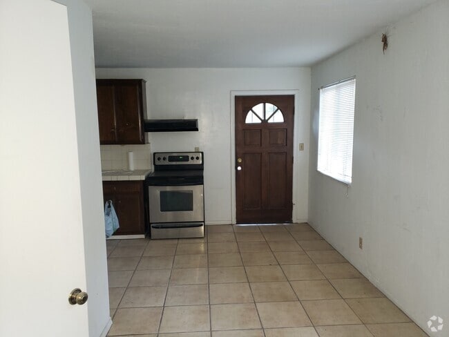 Building Photo - 28865 Gordon Hill Rd