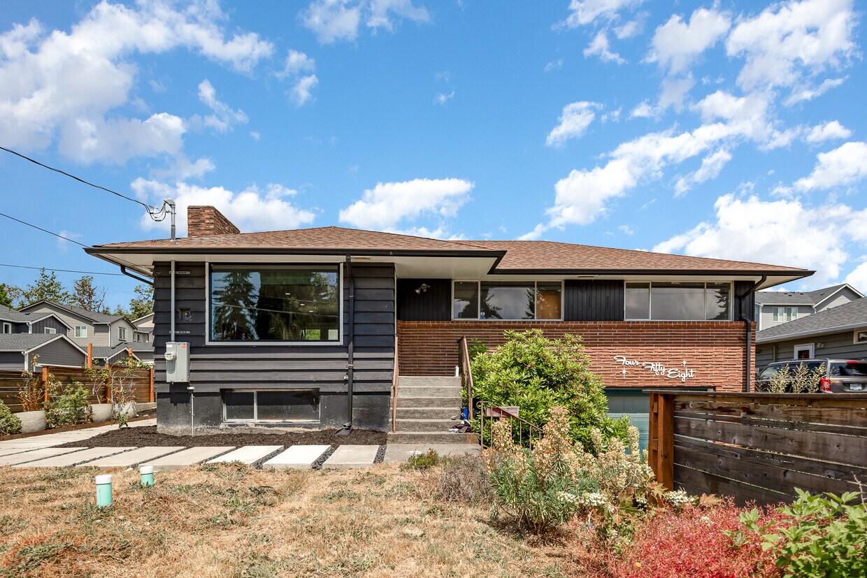 Foto principal - 458 SW 126th St