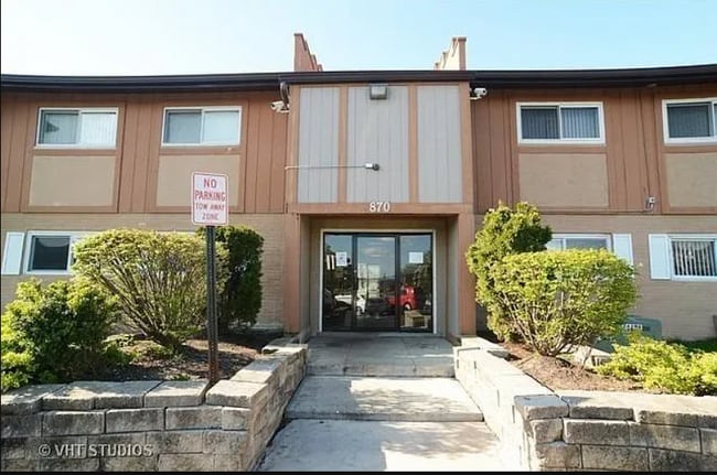 Building Photo - 870 E Old Willow Rd