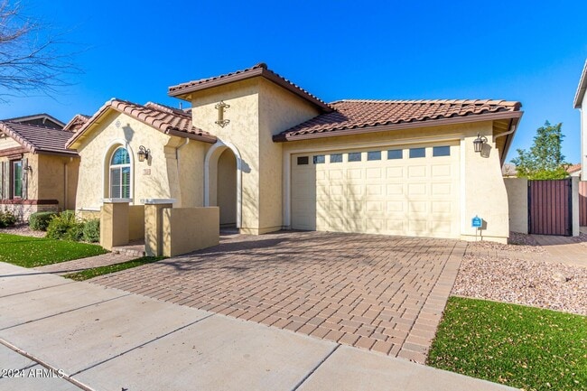 Building Photo - 2116 S Nancy Ln