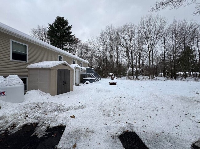 Building Photo - 240 Leda Ave