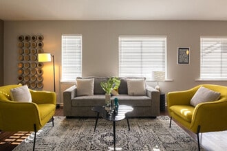 Building Photo - 2201 Reading Rd