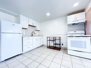 Building Photo - 99-519-519 Mikioi Pl