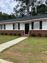 Building Photo - 453 Monetta St S E