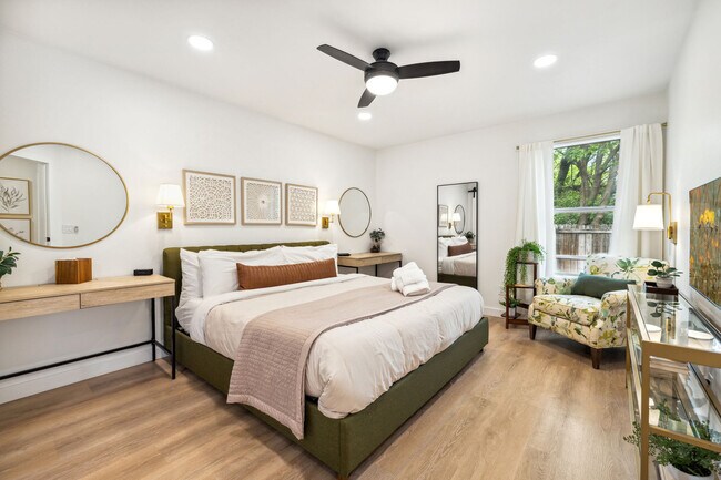 Foto del edificio - 2352 W Houston St