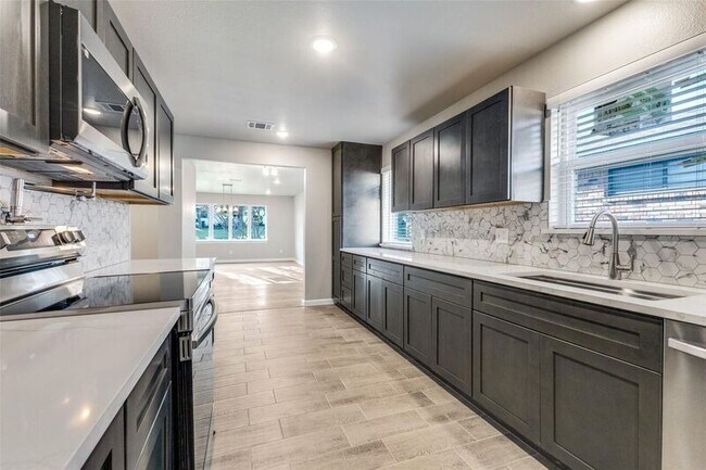 Foto del edificio - 2386 Chart Dr