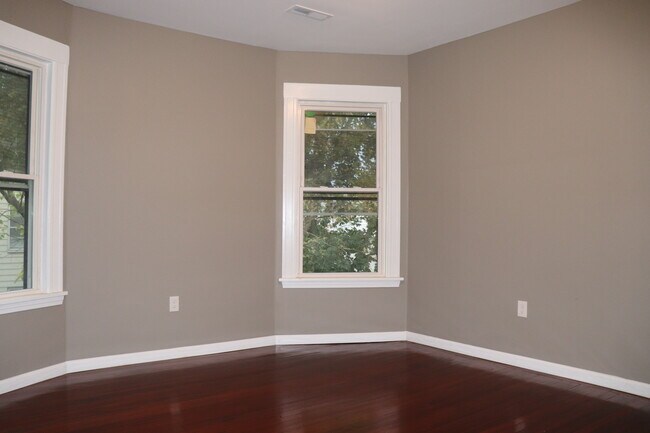 Bedroom 2 - 620 Hawley Ave