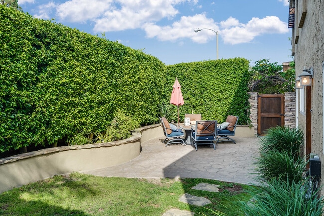 Foto del edificio - 2006 Manhattan Beach Blvd