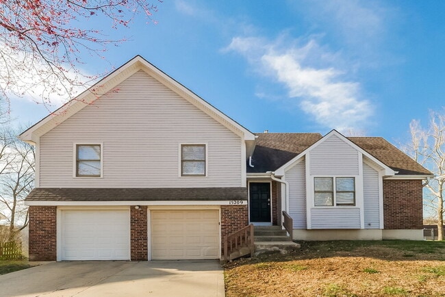 Building Photo - 15209 W 125th St