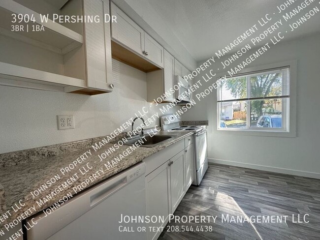 Foto del edificio - 3904 Pershing Dr